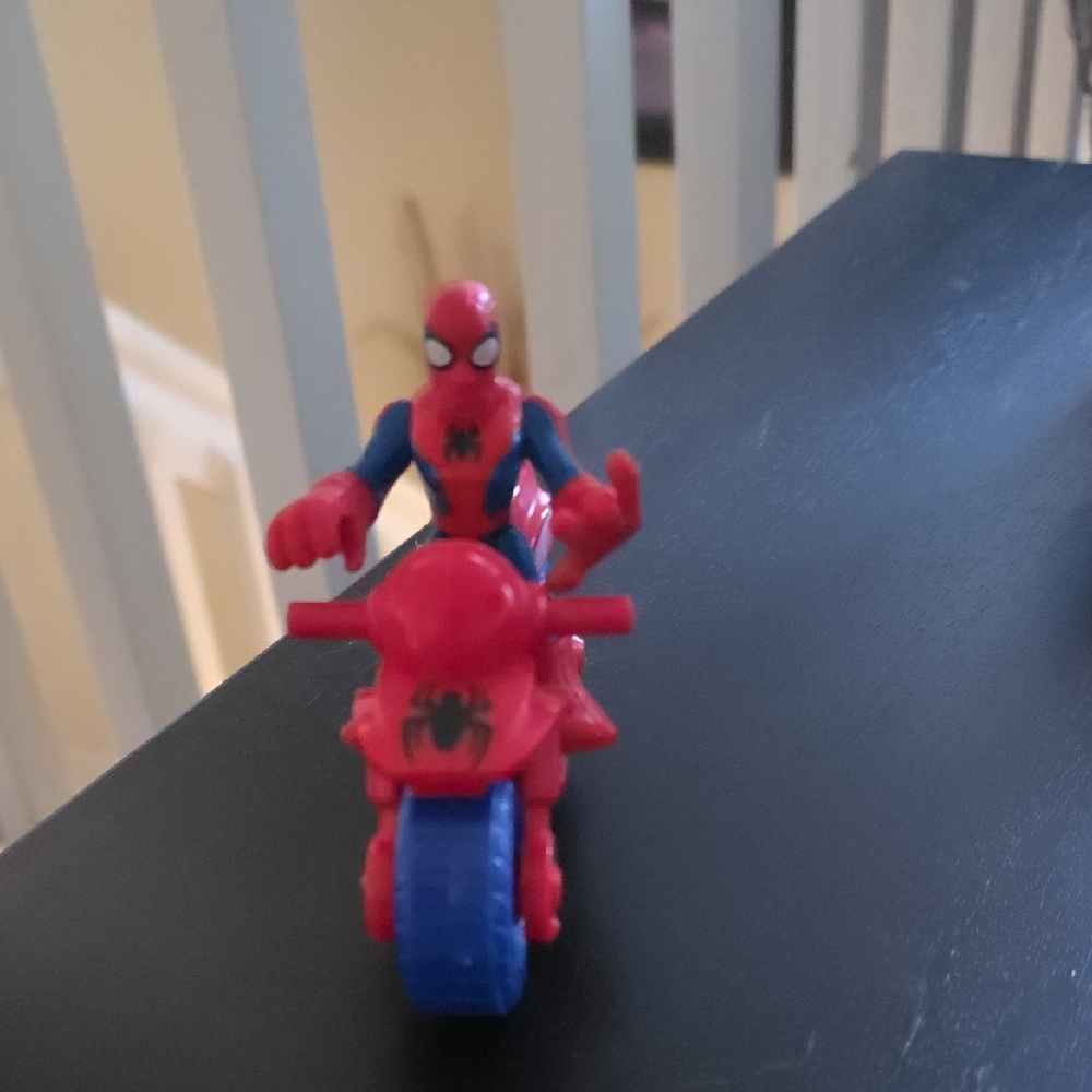 Imaginext Fisher-Price Spiderman & Motorcycle Bike Toy Figure